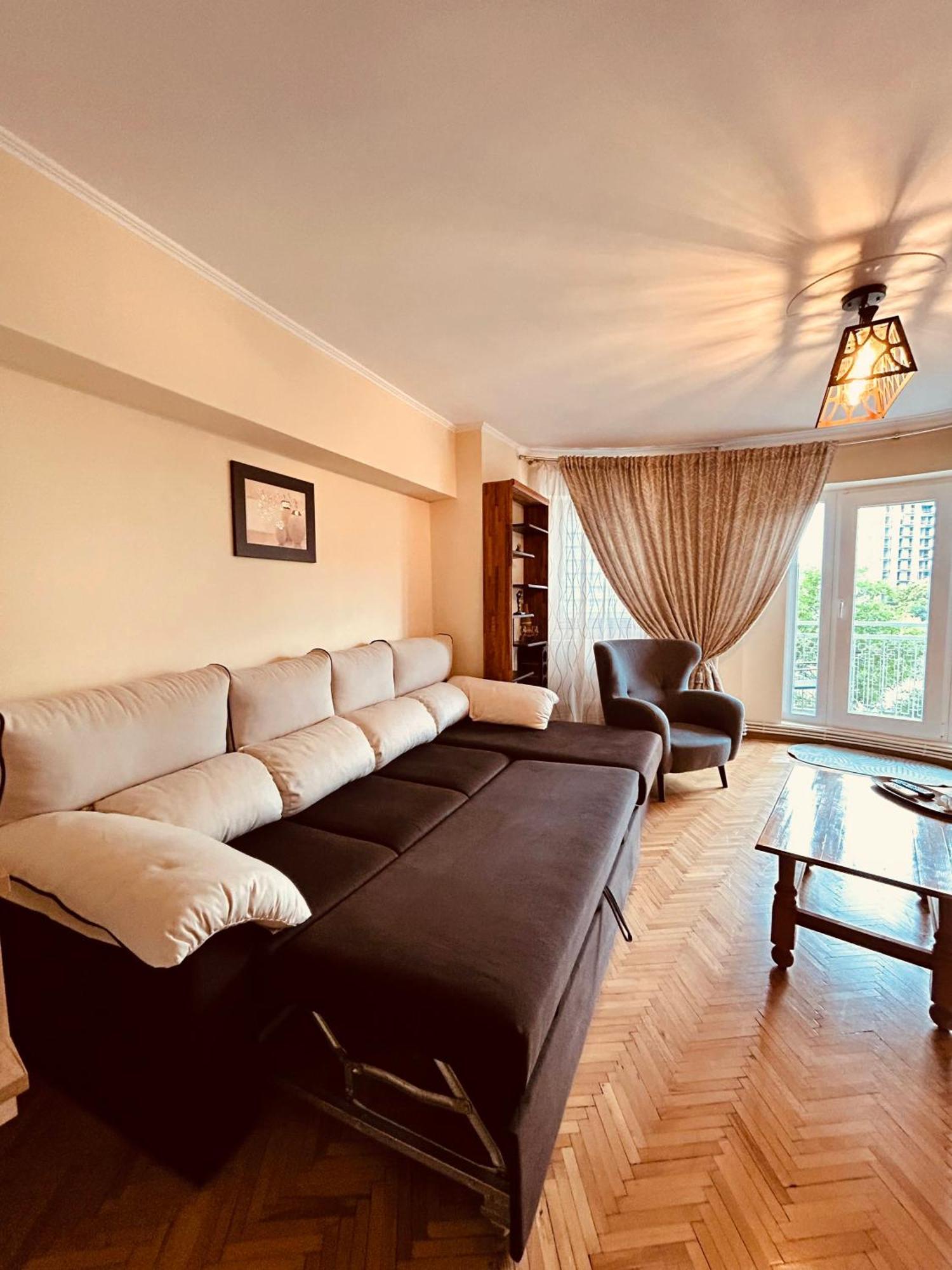Apartment Palace Of Parliament Bucarest Esterno foto