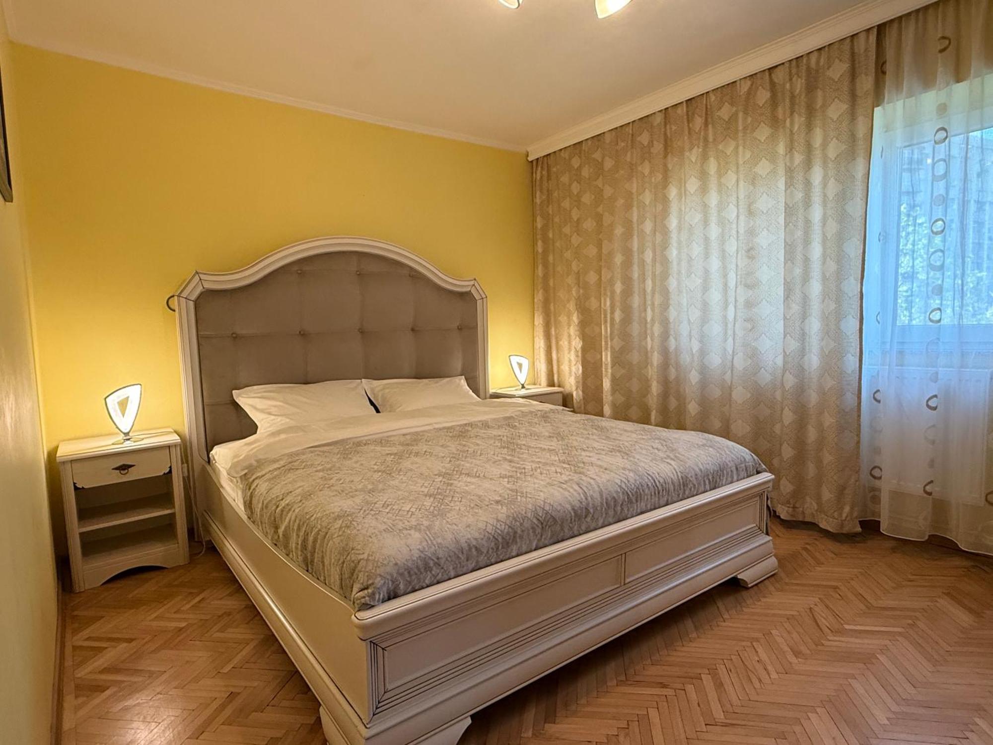 Apartment Palace Of Parliament Bucarest Esterno foto